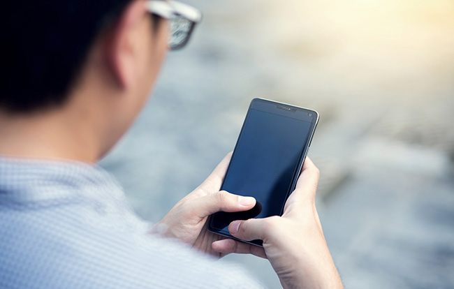 親が亡くなったら会社への対応はどうしたらよい?
