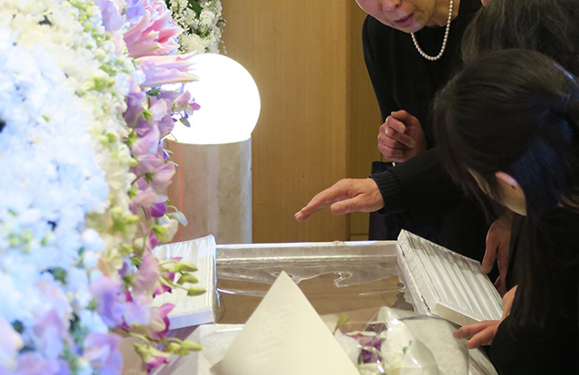 葬儀でやるべきことを遺産相続まで徹底解説|葬儀と相続の一連の流れ