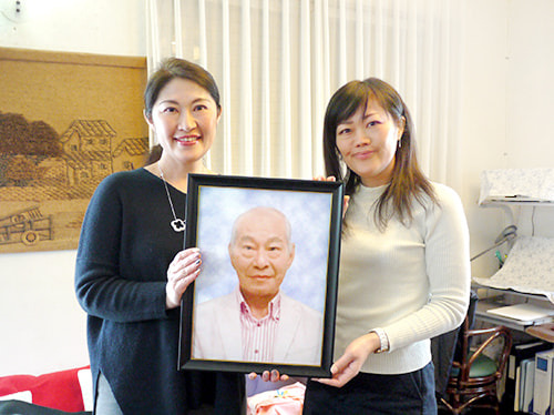 小さな一日葬 担当者の方をはじめ 信頼できる素晴らしい方ばかり 最初から最後まで安心して頼れるサービスでした お客様のインタビュー 葬儀 葬式なら小さなお葬式